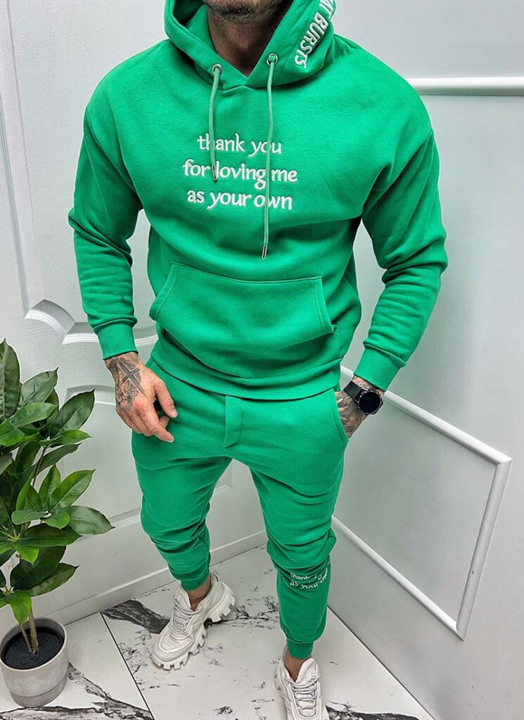 Compleu matlasat verde cu inscrieri L154-4