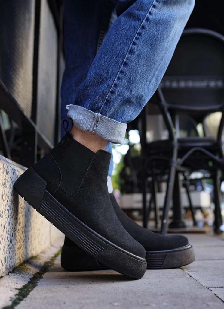Ghete barbati negre piele intoarsa