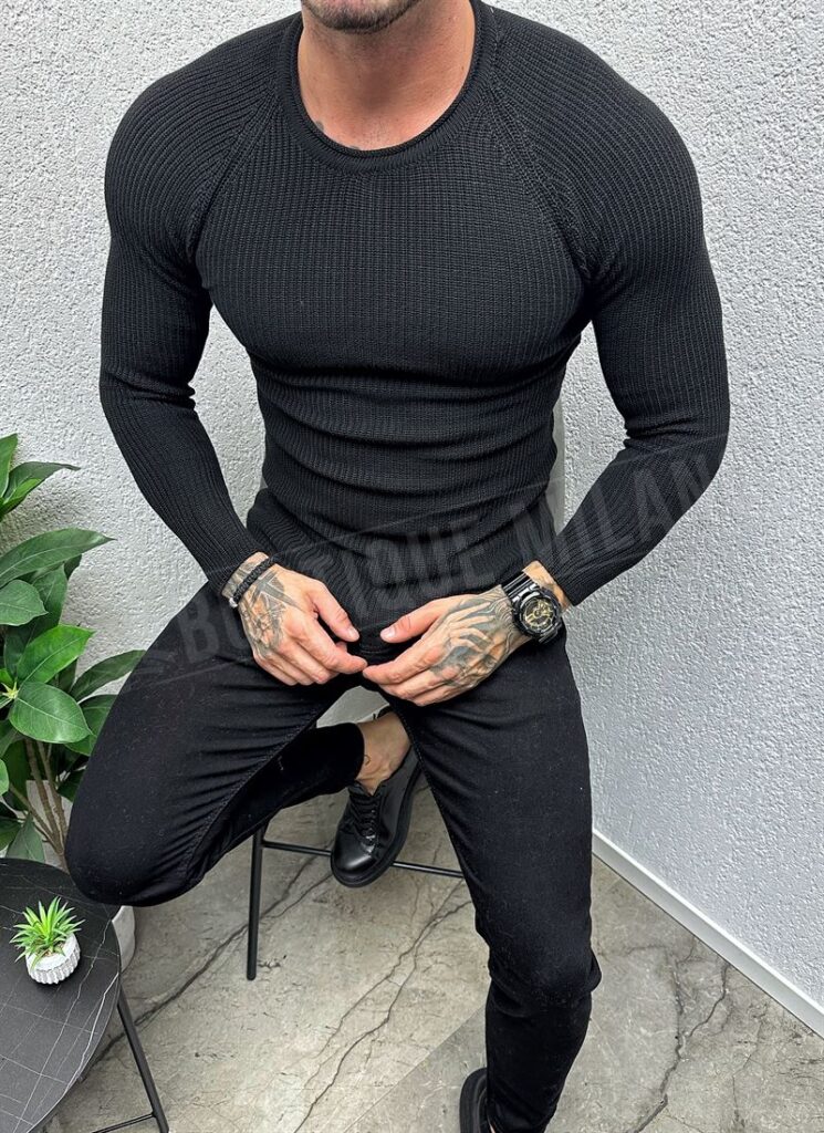 Pulover barbatesc negru model simplu