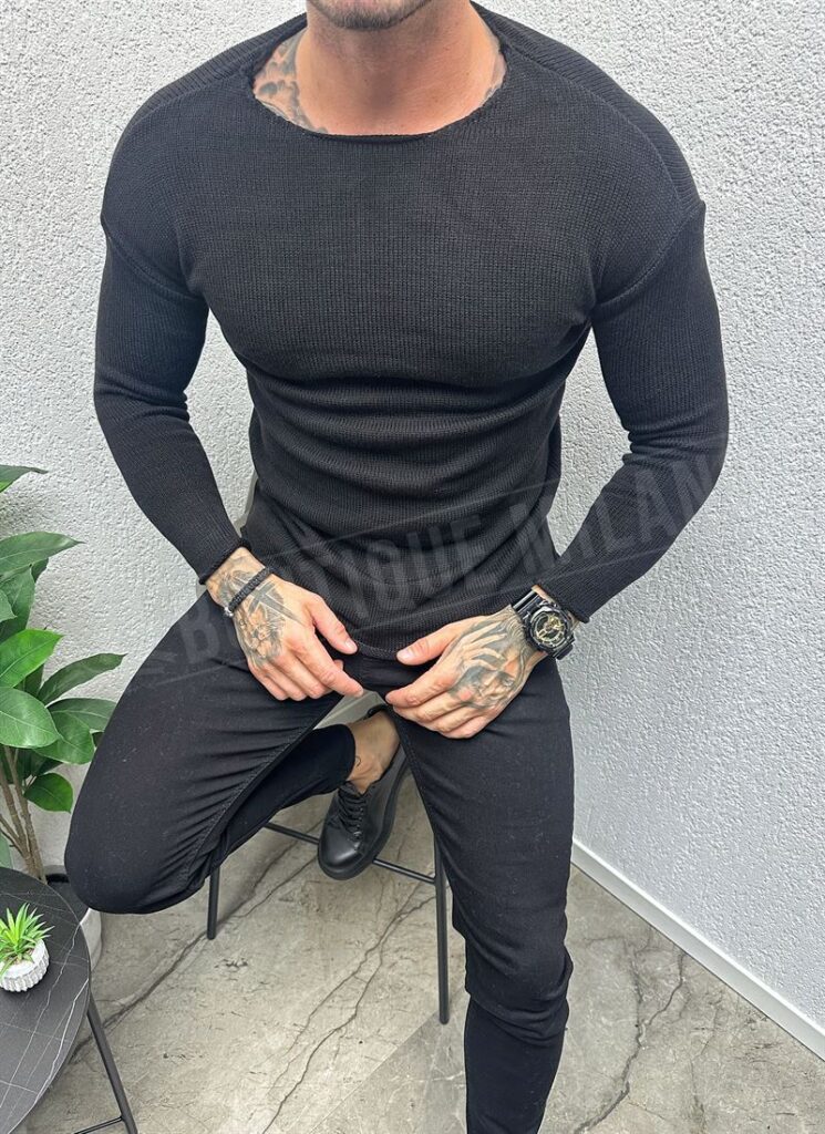 Pulover barbatesc negru model simplu