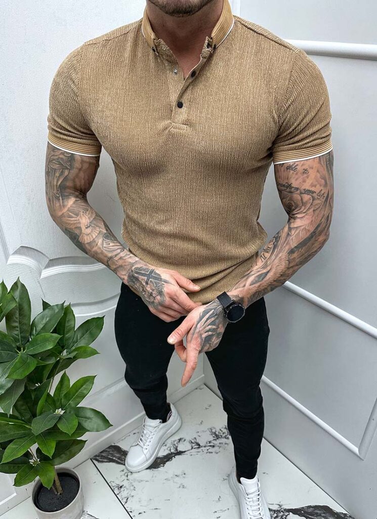 Tricou barbati în culoarea maro cu guler