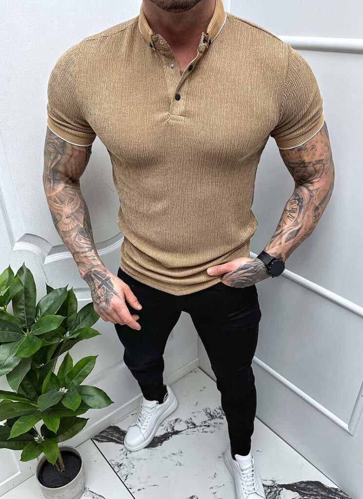 Tricou barbati în culoarea maro cu guler