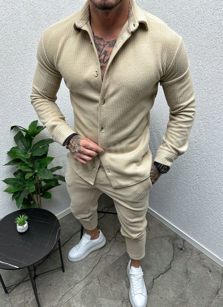 Compleu barbatesc bej model simplu