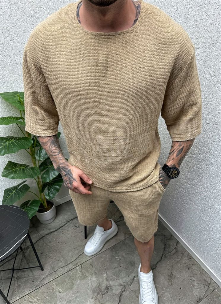 Compleu barbatesc maro deschis scurt model oversized