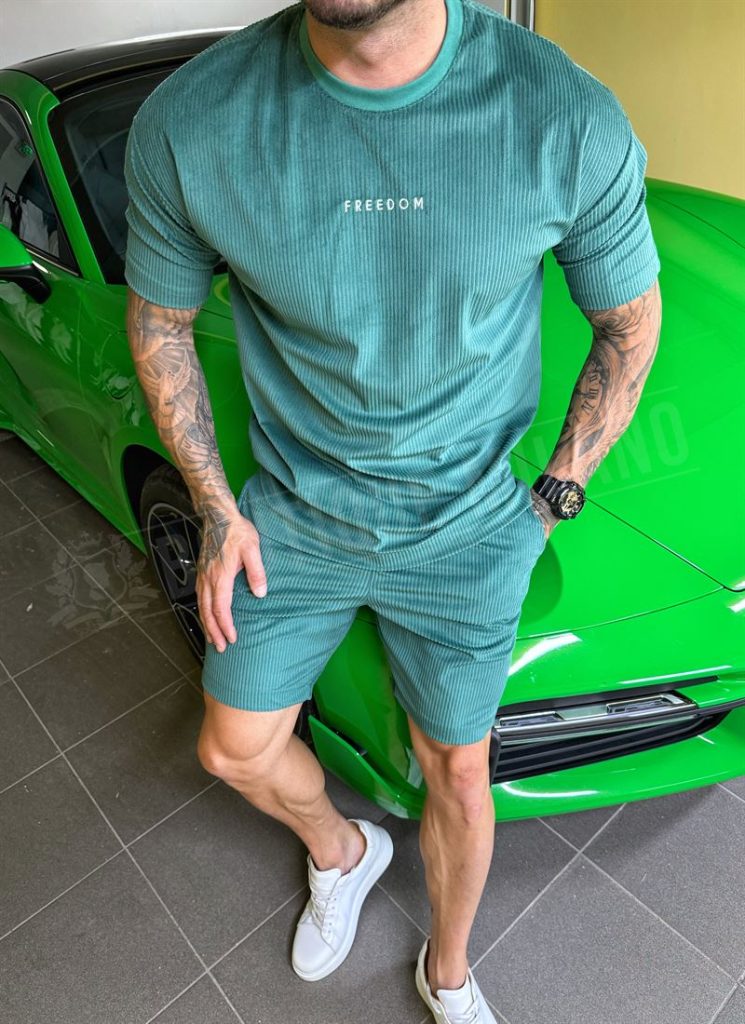 Compleu barbatesc din plus in verde