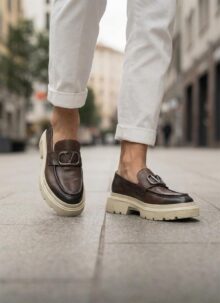 Pantofi barbatesti maro din piele cu calapod inalt M385-4