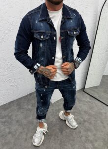 Geaca barbateasca denim albastru inchis cu aspect uzat si inscriptie D878-1