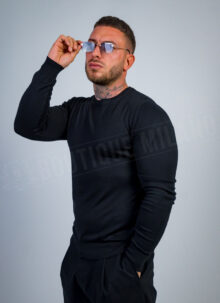 Pulover barbatesc din tricot fin negru B801-1